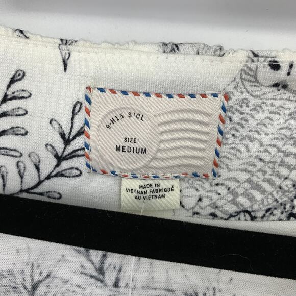 Anthropologie Postmark 3/4 Sleeve Graphic T-Shirt Womens M Woodland Creatures - Picture 6 of 7